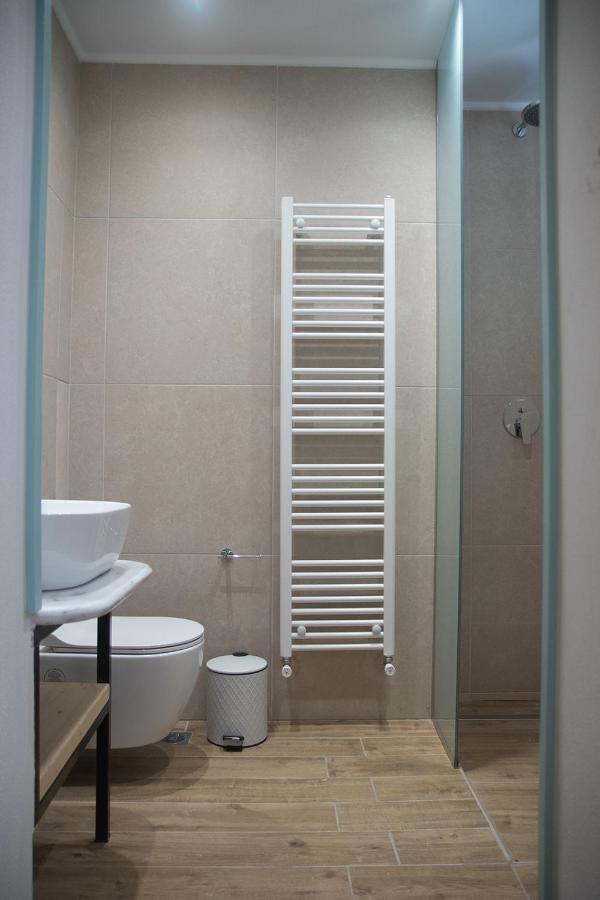 Agiopetra Lofts Apartment Kavála ภายนอก รูปภาพ