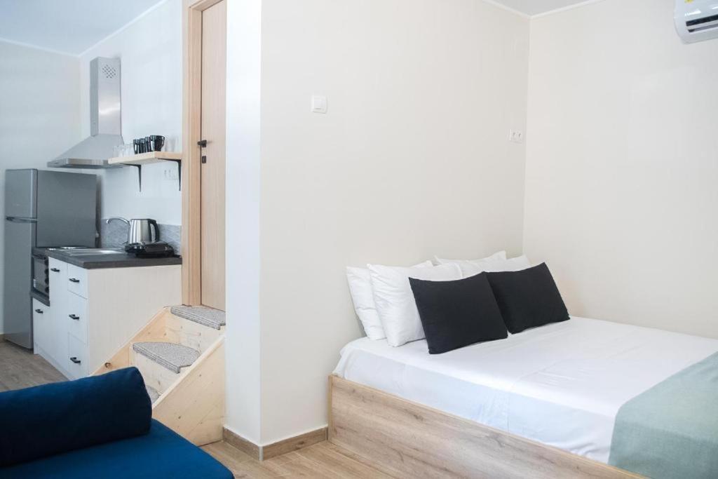 Agiopetra Lofts Apartment Kavála ภายนอก รูปภาพ